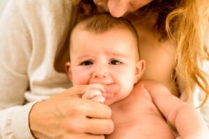 Read more about the article Soothing Your Baby’s Teething Symptoms: Natural and Effective Remedies